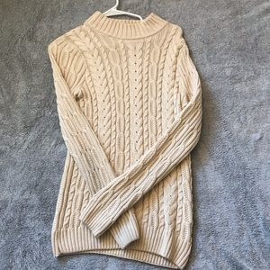 😊Cute Beige Sweater😊